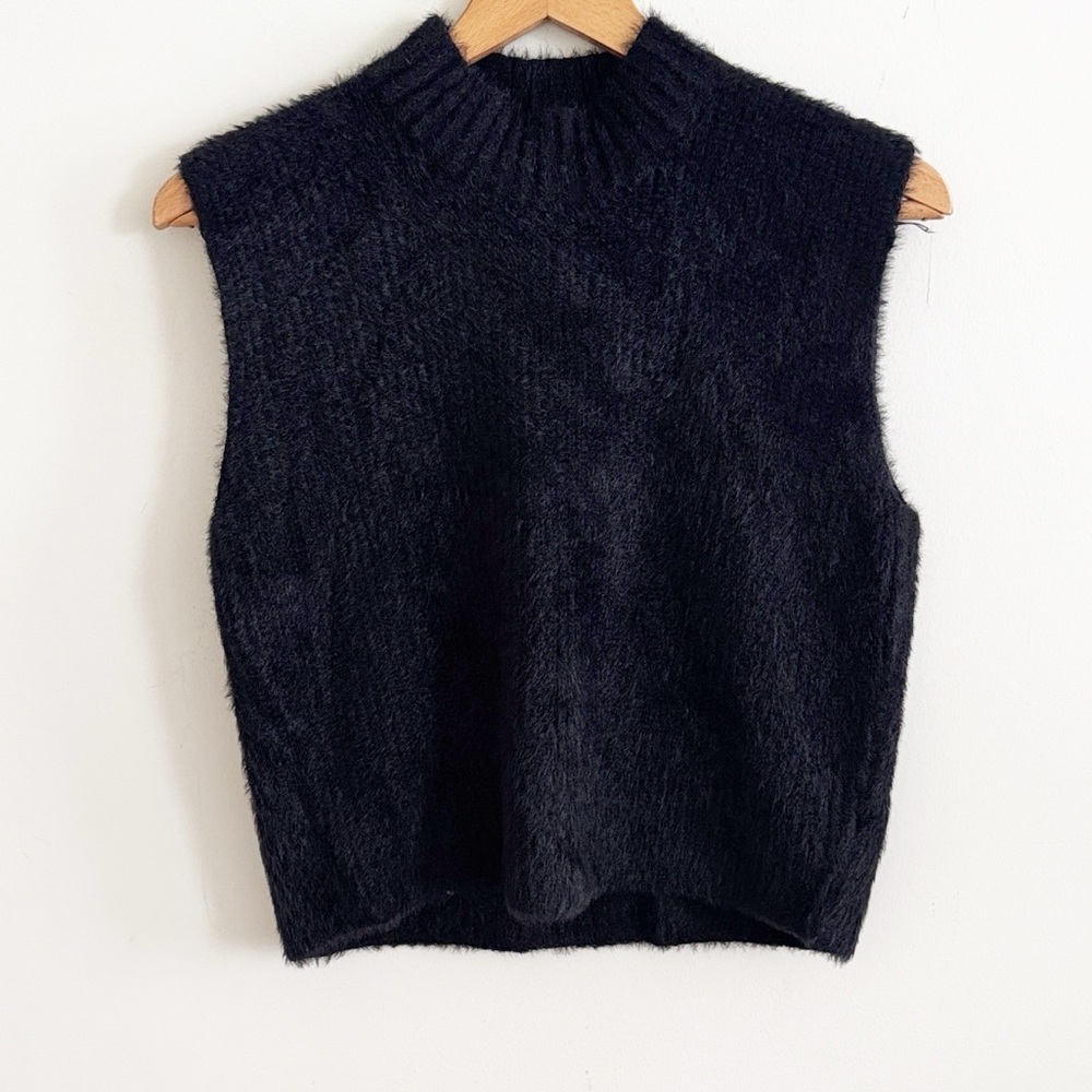 Old navy black eyelash fuzzy mock neck sleeveless knit sweater top with Large